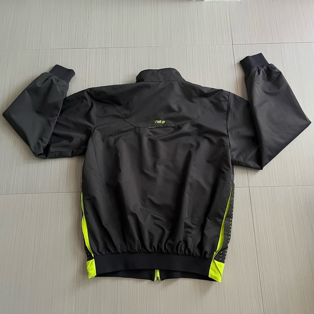 Jacket - Picture 10 of 14